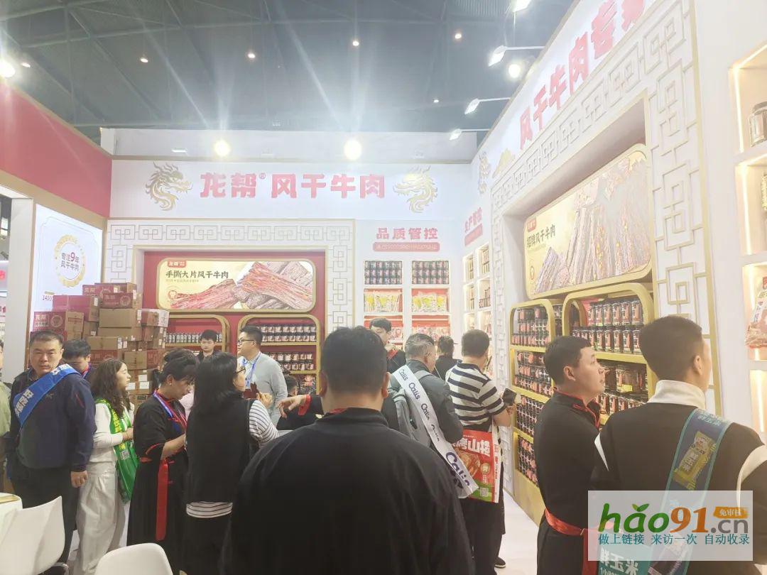 爆品分析：龍幫薄脆風干牛肉，如何創新風干牛肉品類？