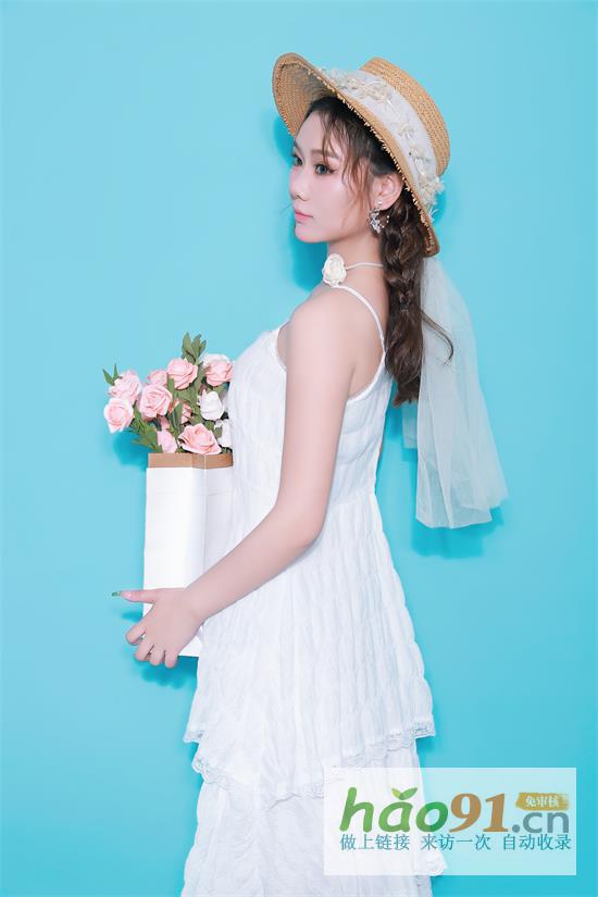 顏可可：驚艷亮相，優雅舞者氣質令人心動！