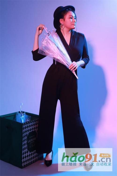 紀雙楠：時尚寵兒，引領潮流風向標