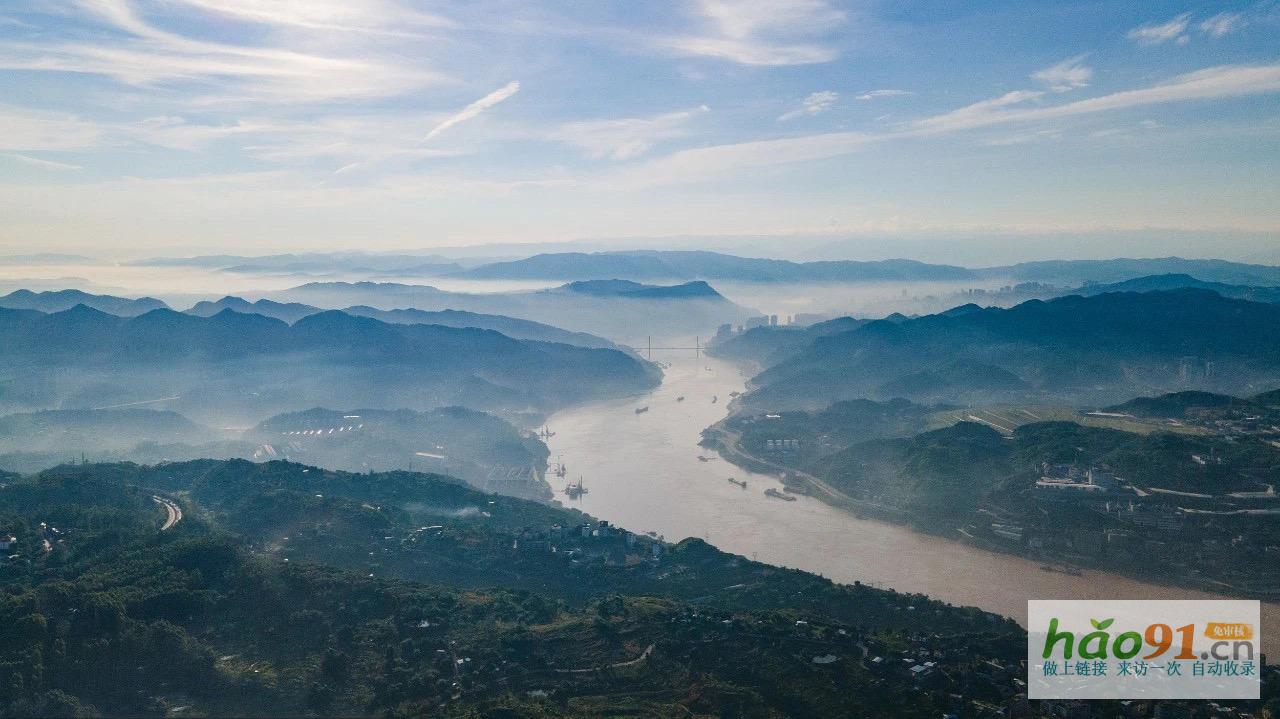 正宗“川味兒”飄香巴黎，瀘州老窖領(lǐng)銜川酒軍團(tuán)集中亮相烈酒展