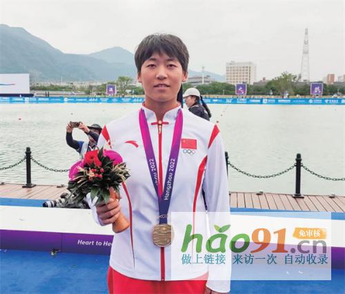 王莉:從平凡少女到亞運(yùn)三金得主的蛻變