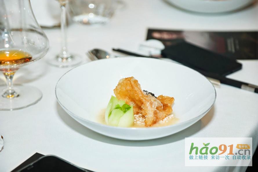 巔峰見證逐味之旅香港米其林三星食府唐閣米其林一星食府唐閣呈現(xiàn)粵味珍饈